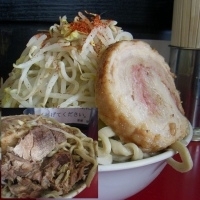 「麺増たま小ラーメン豚入り+巻チャァ（ヤサイマシマシ）」@蓮爾 登戸店の写真