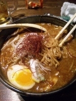 「スパイシーカレーラーメン（中辛） 850円+100円=950円」@環七ラーメン 周麺の写真