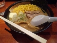 「味噌ラーメン（チャーシュー・バターコーン）【1100円】」@北海道らーめん 楓 平和島店の写真