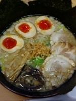 「匠Wとんコクめん+こだわりの味玉」@とん太 蓮台寺PA下り線の写真