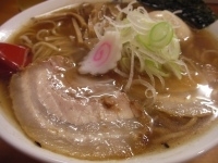 「大盛りらーめん（淡成）（+味玉）」@麺や紡の写真