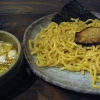 「紫つけ麺（中盛450g） 750円」@つけ麺 紫匠乃の写真