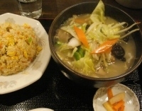 「海鮮麺+半チャーハンセット」@しろ兎の写真