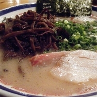 「ラーメン（￥680）赤オニ（￥100）キクラゲ（￥100）」@博多長浜らーめん 田中商店の写真