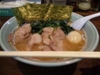 「中盛チャーシュー麺 味玉 ほうれん草増【1200円】」@家系ラーメン 桂家の写真