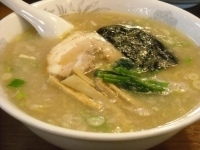 「らーめん￥480+中盛り￥100」@麺屋 いろはの写真