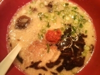 「赤丸かさね味（固め）￥850」@博多一風堂 銀座店の写真