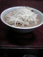 「ラーメン（小）少なめ 700円」@ドン-キタモトの写真