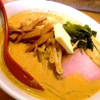 「味噌カレー牛乳ラーメン850円+今月のご飯（新潟タレカツ）350」@麺匠 喜楽々の写真