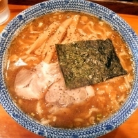 「らーめん（￥650）+大盛り￥（100）」@麺や 璃宮の写真