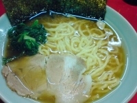 「ラーメン（味濃いめ、麺固め）」@介一家 うりゅうの写真