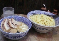 「つけ麺大盛（豚のせ）」@六厘舎 本店の写真