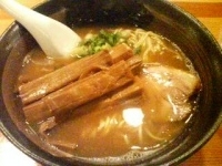 「らーめん +メンマ」@瞠 池袋店の写真