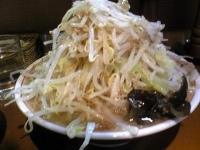 「ラーメン（ヤサイマシマシ、味濃い目）」@らーめん ぽっぽっ屋 水道橋店の写真