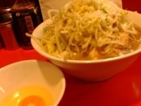 「ラーメン豚2枚入 大盛 ヤサイ ニンニク ネギ」@ちばからの写真