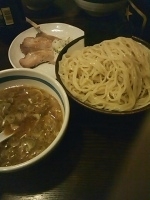 「つけ麺（大盛）+おつまみチャーシュー+ビール中瓶（なんと400円」@大勝軒 十五夜 新宿御苑店の写真