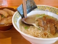 「天塩パーコーラーメン ￥700+チャーシュー丼￥260」@しあわせラーメン 金の糸の写真