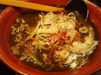 「大盛ブラックカリーラーメン+小ライス（無料）」@初代けいすけの写真