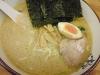 「ラーメン（麺固め）」@究極ラーメン 横濱家 平台本店の写真