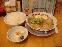 「ラーメンライス」@天下一品 高円寺店の写真