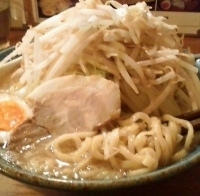 「秘伝そば（に・ち・や）+大盛り」@奥州麺処 秘伝の写真