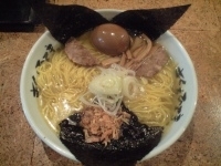 「青鬼らーめん670円+大盛120円+味付玉子100円」@きくちひろきの写真