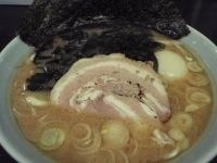 「ラーメン（並）+味付玉子+ライス 【650円+50円+150円】」@横浜家系らーめん 玉家の写真