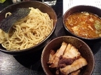 「つけそば中盛+チャーシュー+味付け玉子」@BASSO ドリルマンの写真