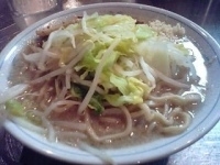 「塩ラーメン（にんにく） 700円」@らーめん大 蒲田店の写真