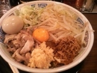 「特製がっつりラーメン汁無し（880円）」@らあめん花月嵐 蒲田西口店の写真