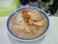 「ふじ麺+小ブタ（680+100）」@勝新亀ふじの写真