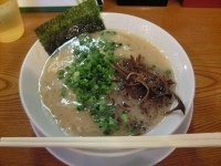 「ラーメン + 替玉 / 650+100円」@博多長浜らーめん ぼたんの写真