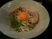 「比内地鶏の油そば+卵黄」@音麺酒家 楽々の写真