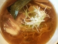 「らーめん（中盛サービス）￥600」@荻窪らーめん 栄龍軒の写真