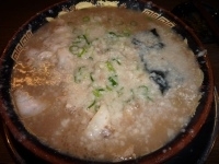 「豚骨ラーメン こってり 固めん 700円」@無鉄砲 大阪店の写真