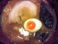 「豚骨正油らー麺」@ラーメン 万世丸の写真