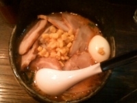 「特みそこってりらーめん 900円 + 麺大盛 100円 + チャ」@らーめんダイニング ど・みそ 京橋本店の写真