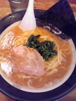 「ラーメン（太麺）650円 替え玉（細麺）100円」@百麺 中目黒店の写真