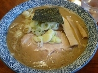 「濃厚らーめん」@らーめん・つけめん 虎心の写真