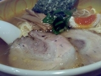 「しろ醤油らーめん」@いちばんやの写真