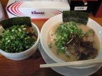 「ラーメン + ねぎ肉ごはん / 650+350円」@博多長浜らーめん ぼたんの写真