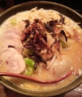 「ちっきん麺 味噌（太麺）+鶏チャーシュー+味玉」@メン屋ちっきんの写真