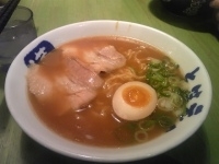 「しょうゆとんこつ」@久留米とんこつしぼりラーメン 満洲屋が一番 難波店の写真