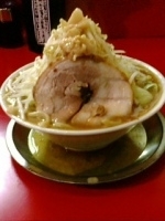 「ラーメン（ヤサイ アブラ）￥700」@ジャンクガレッジ 東大宮店の写真