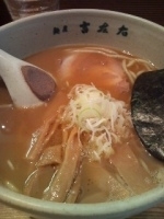 「らーめん」@麺屋吉左右の写真