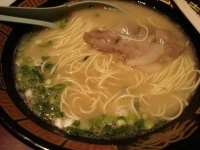 「らーめん+玉子+白飯+替え玉」@一蘭 アトレ上野 山下口店の写真