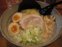 「塩ラーメン 味玉」@玉屋の写真