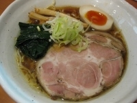 「醤油らぁめん￥750」@爆じゅう餃子 餃点の写真