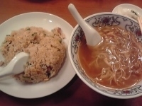 「五目チャーハンとネギチャーシューそば900円（杏仁豆腐付き）」@梅林閣の写真