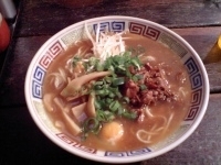 「ラーメン+生卵」@うだつ食堂の写真